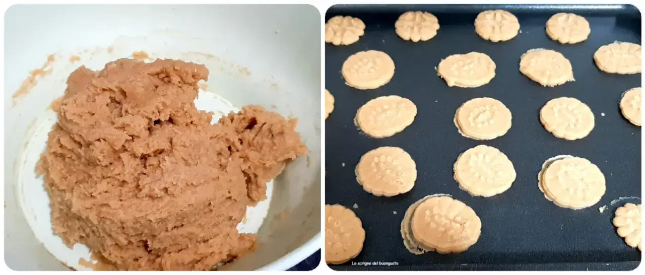Impasto per biscotti senza uova in una ciotola e biscotti gi&agrave; formati su una teglia pronti per essere cotti.