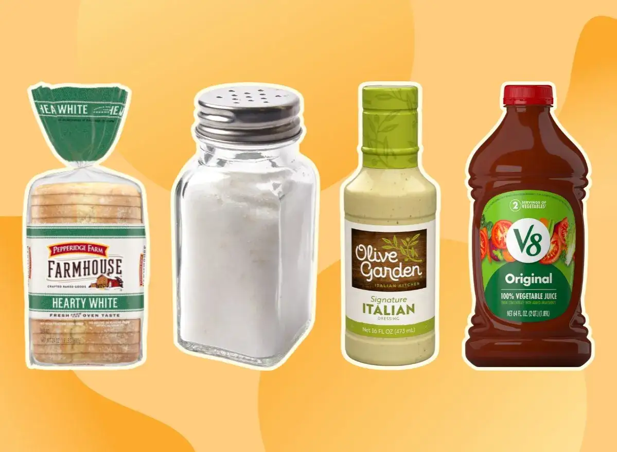 Pane bianco, sale, condimento italiano e succo di verdura V8: ecco alcuni degli 20 alimenti che alzano la pressione.